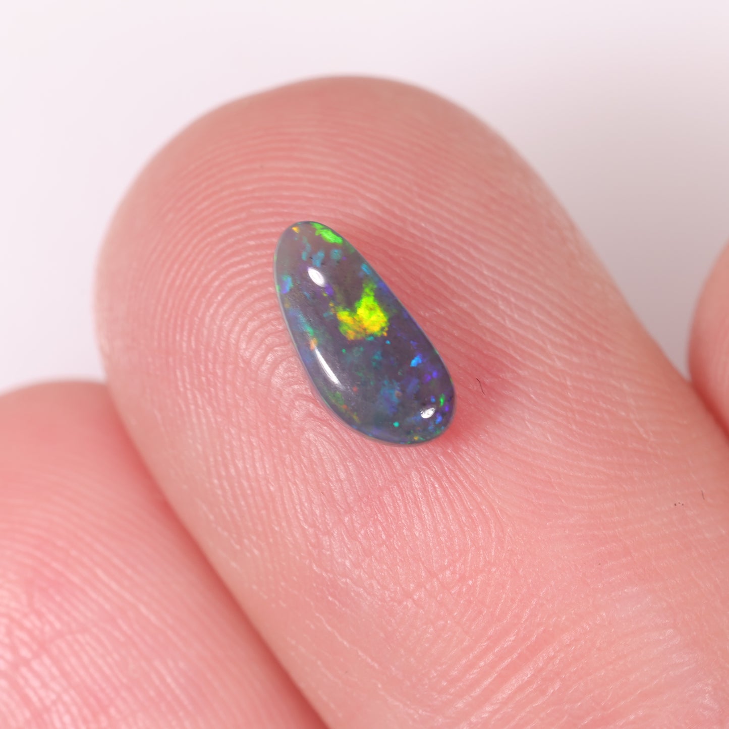 Lightning Ridge Opal 0.77cts 29212