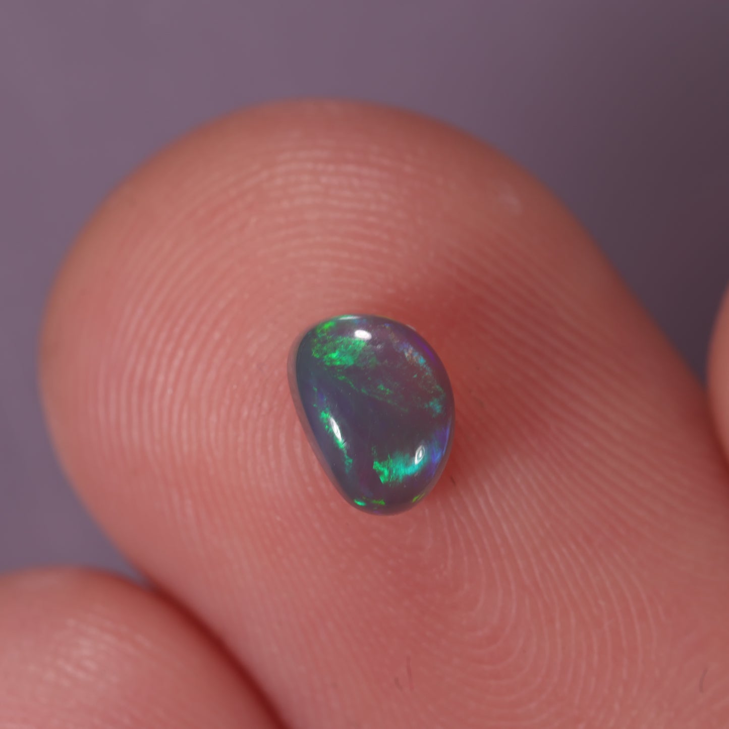 Lightning Ridge Opal 0.40cts 32050