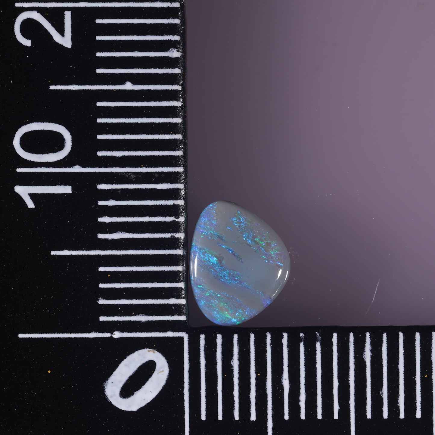 Lightning Ridge Seam 0.79 cts 35269