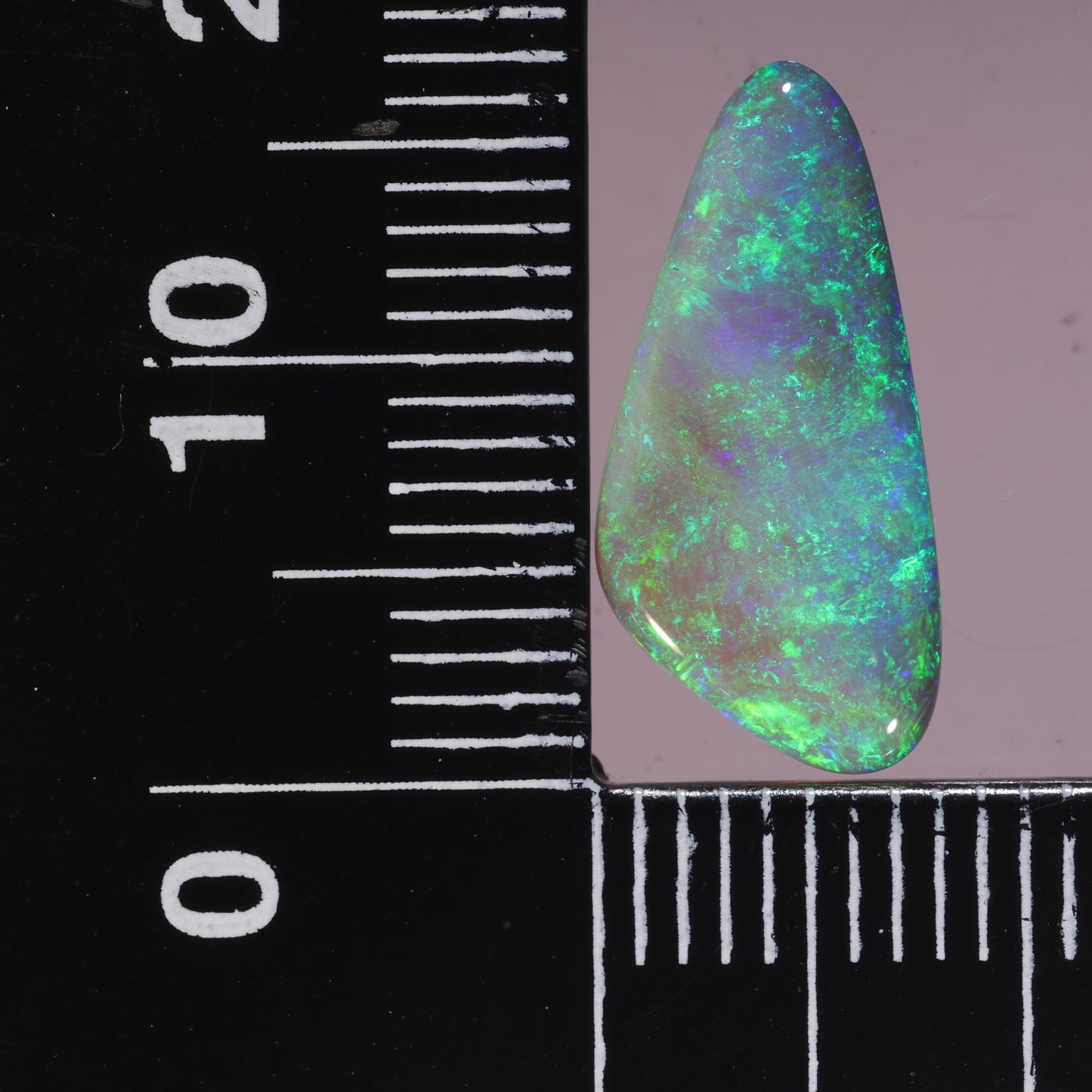 Lightning Ridge Opal 2.40cts 27351