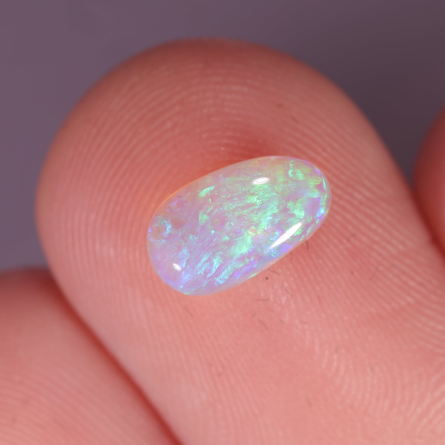 Lightning Ridge Opal 0.8 cts 29010