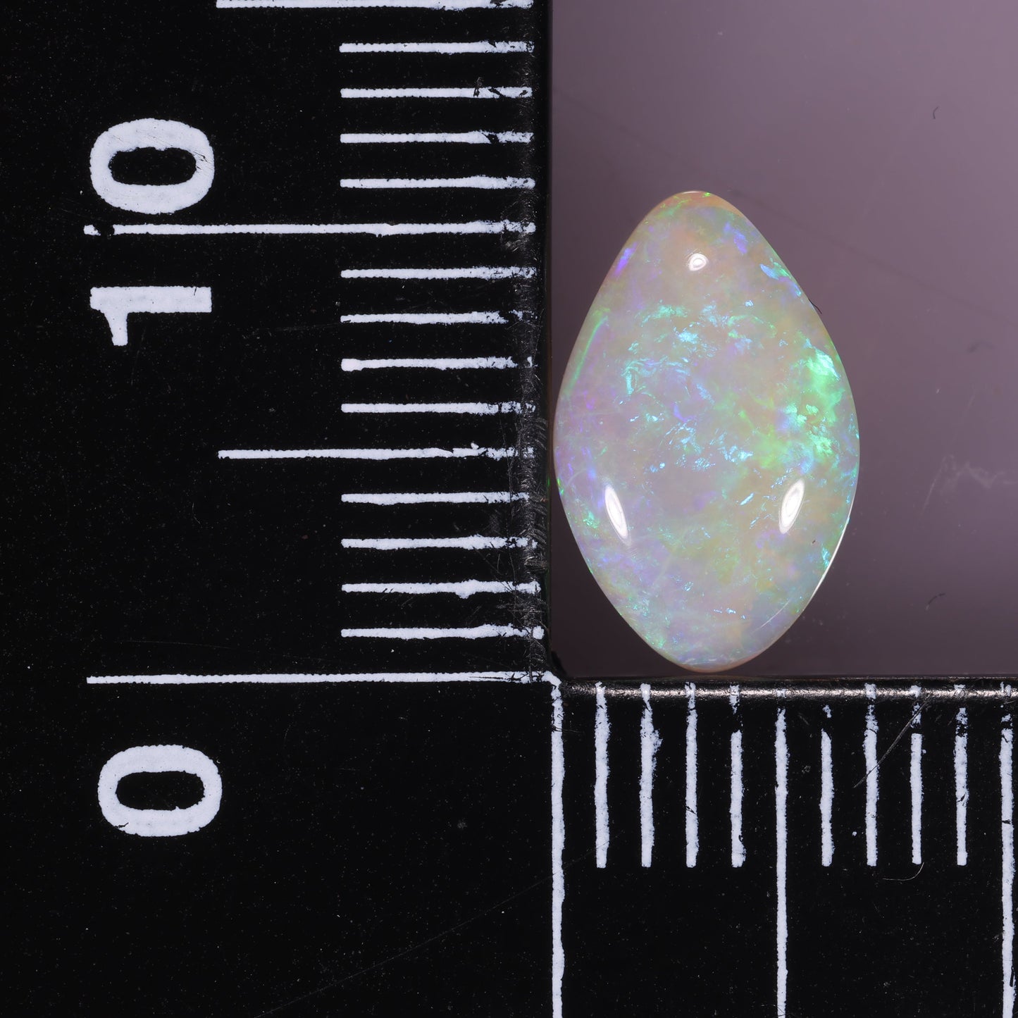 Lightning Ridge Opal 1.3 cts 29510
