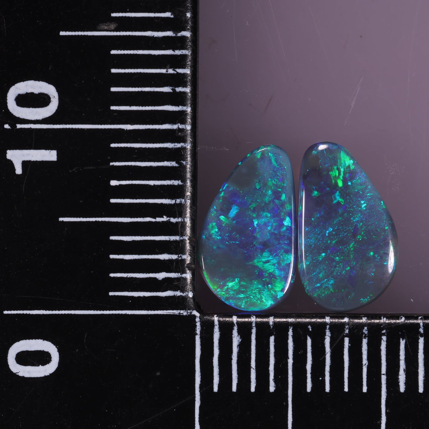 Lightning Ridge Pair 1.15 cts 31033