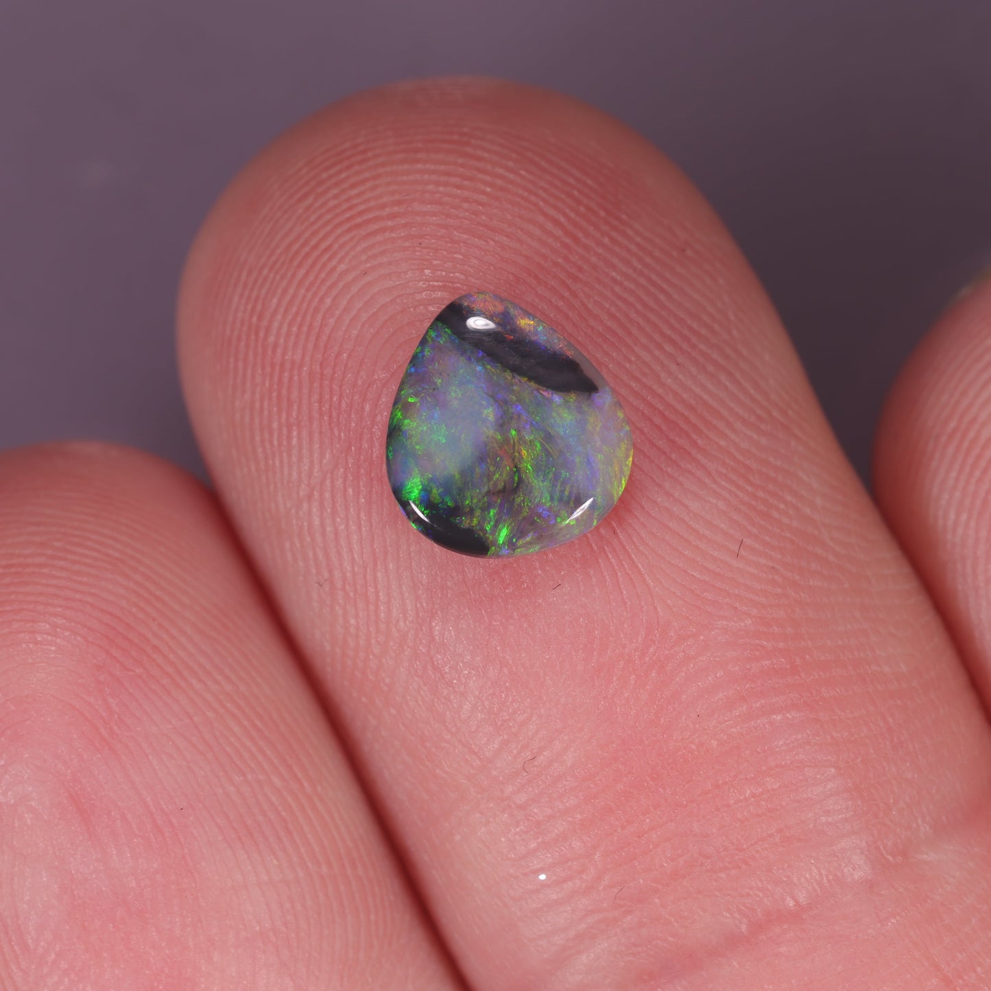 Lightning Ridge Seam 0.58 cts 32968