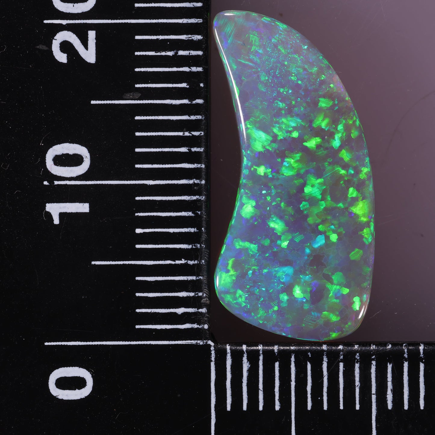Lightning Ridge Seam 3.4 cts 33067