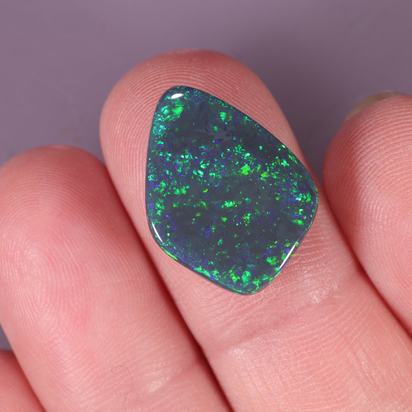 Lightning Ridge Seam 7.53 cts 33069