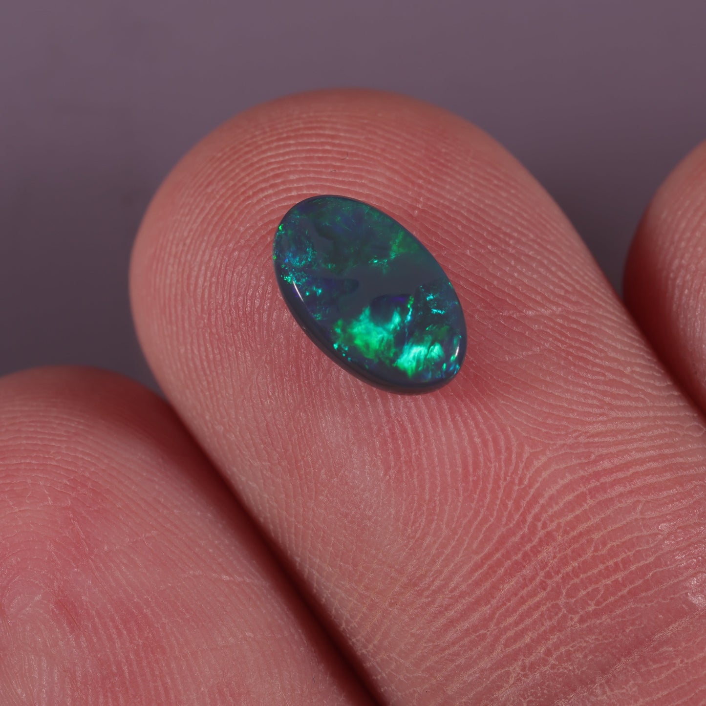 Lightning Ridge Seam 0.92 cts 33140