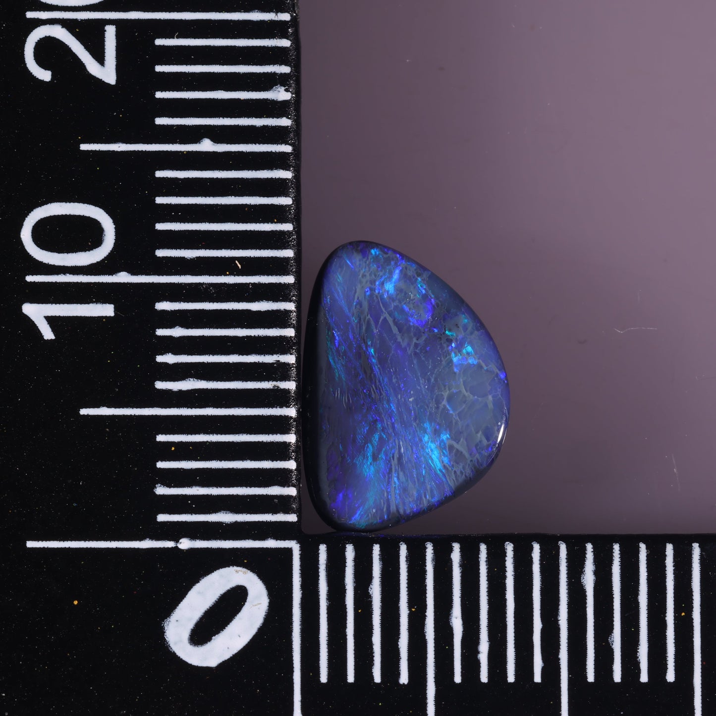 Lightning Ridge Seam 1.06 cts 33146