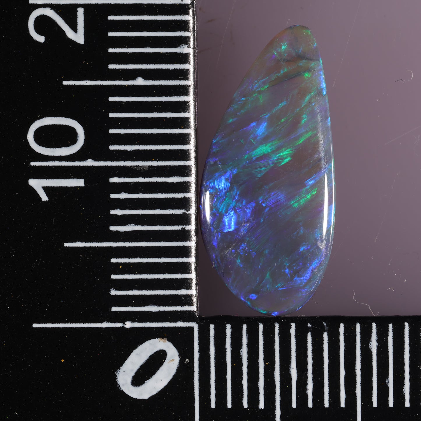 Lightning Ridge Seam 2.35 cts 33181