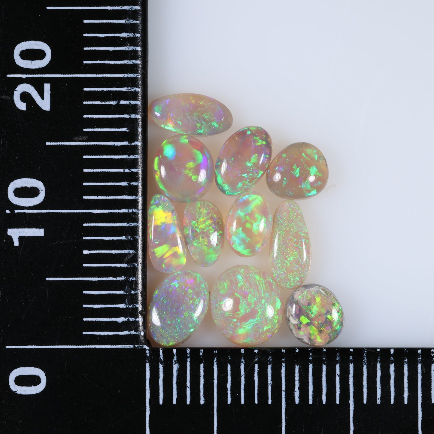 Lightning Ridge Parcel 3.3 cts 33858