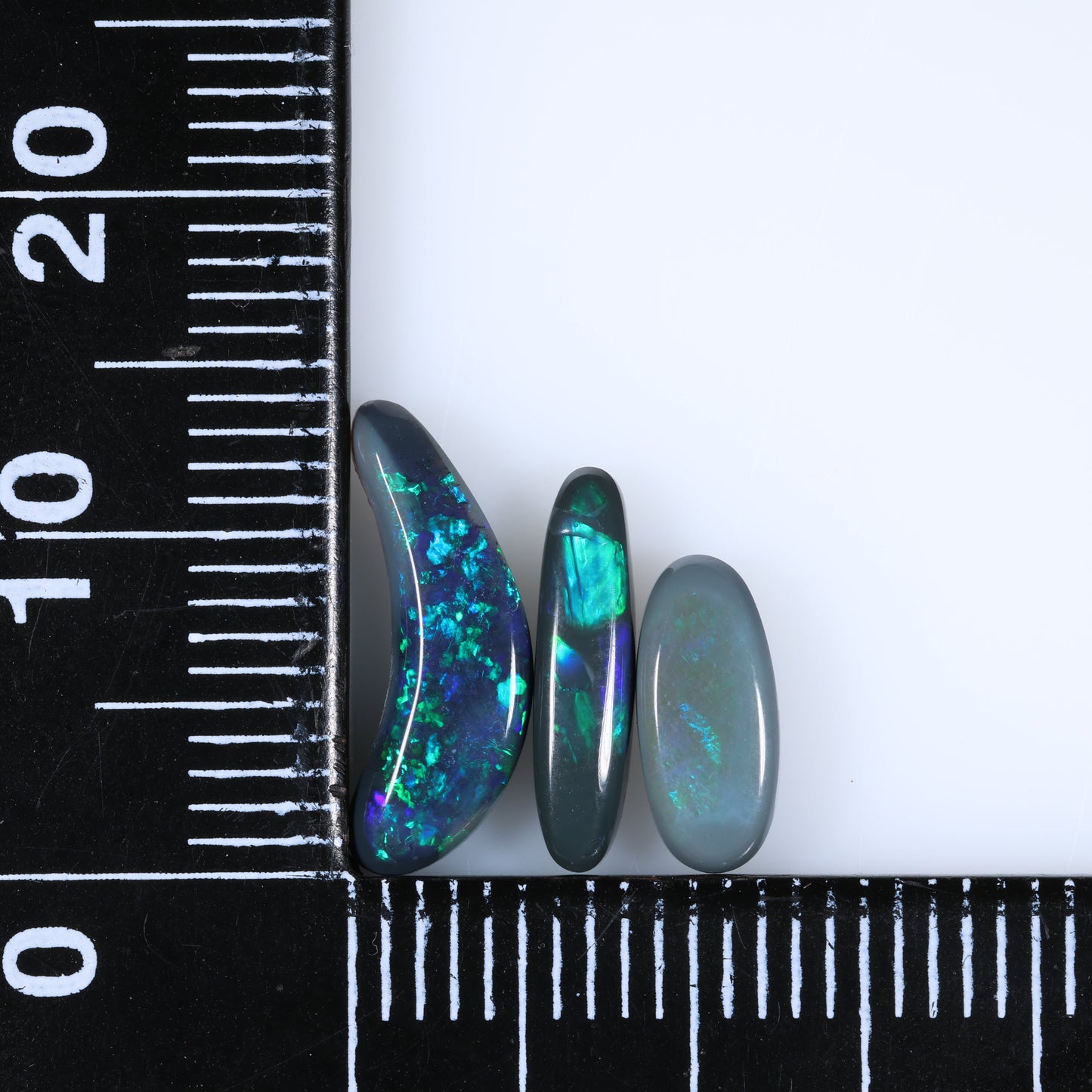 Lightning Ridge Parcel 2.8 cts 33870