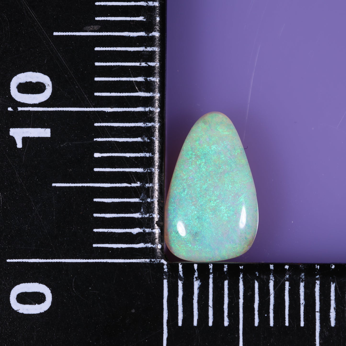 Lightning Ridge Seam 0.9 cts 34021