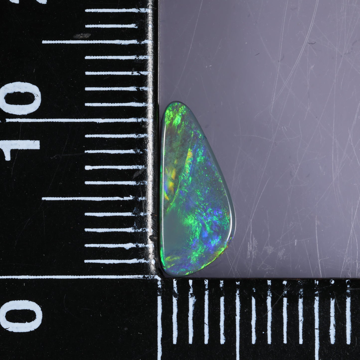 Lightning Ridge Seam 0.87 cts 34860