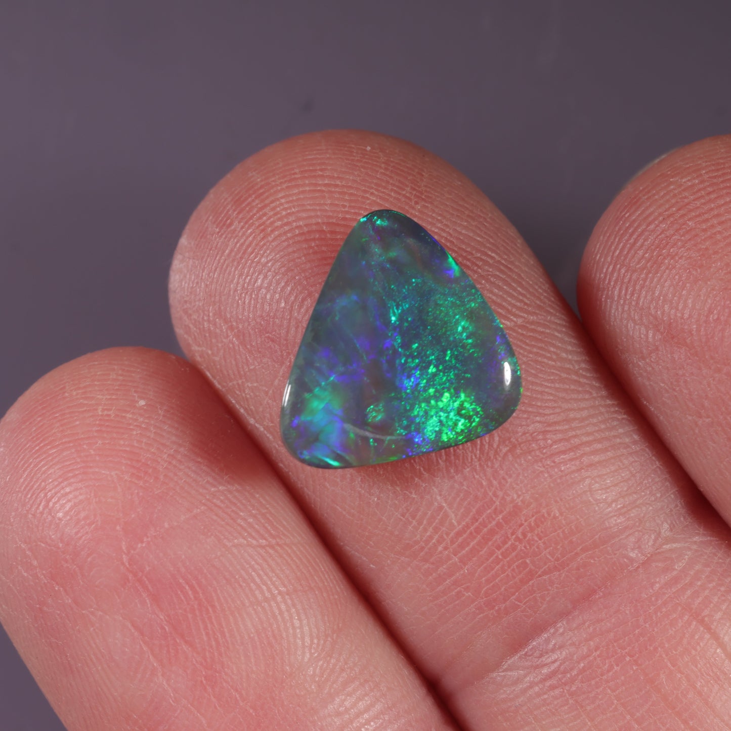 Lightning Ridge Seam 2.1 cts 35298