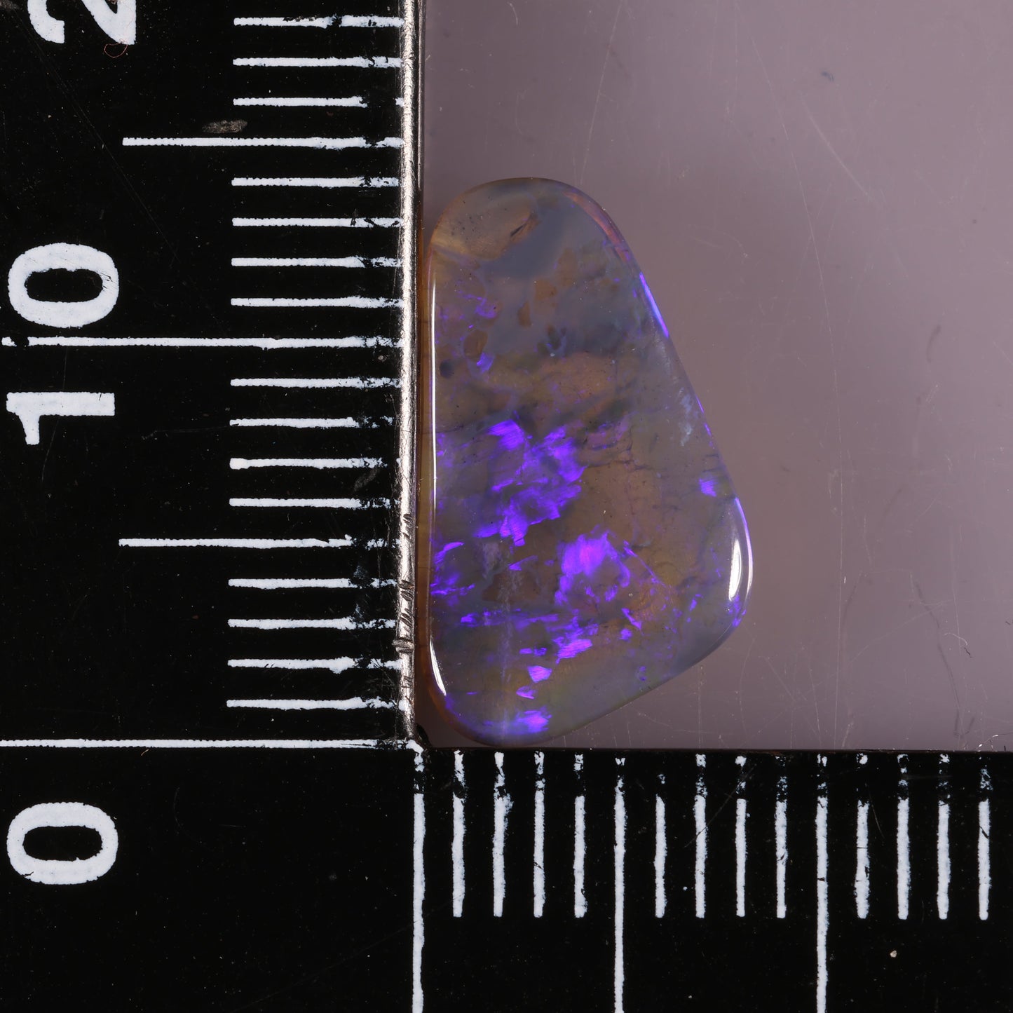 Lightning Ridge Seam 1.83 cts 36007