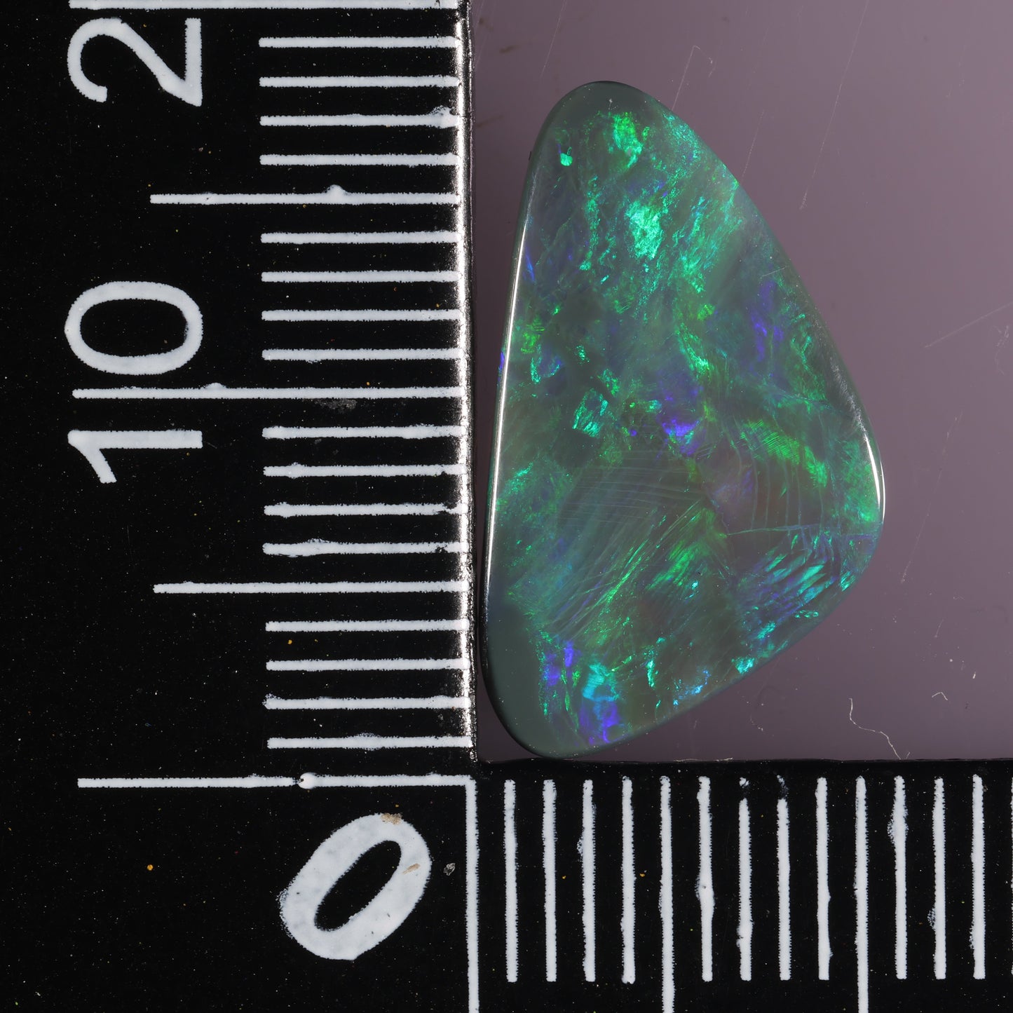 Lightning Ridge Seam 1.9 cts 36356