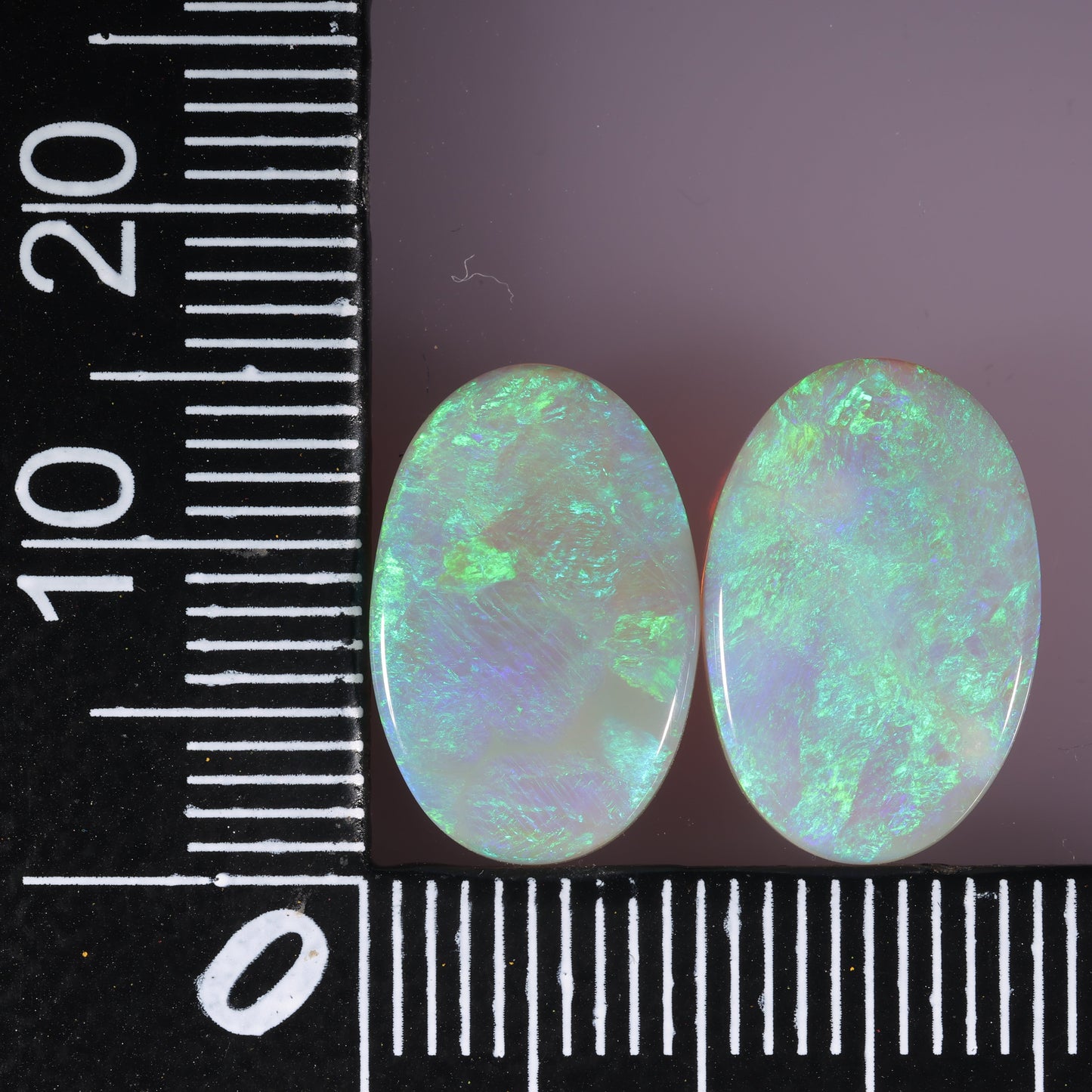 Coober Pedy White Opal 6.79 cts 36534