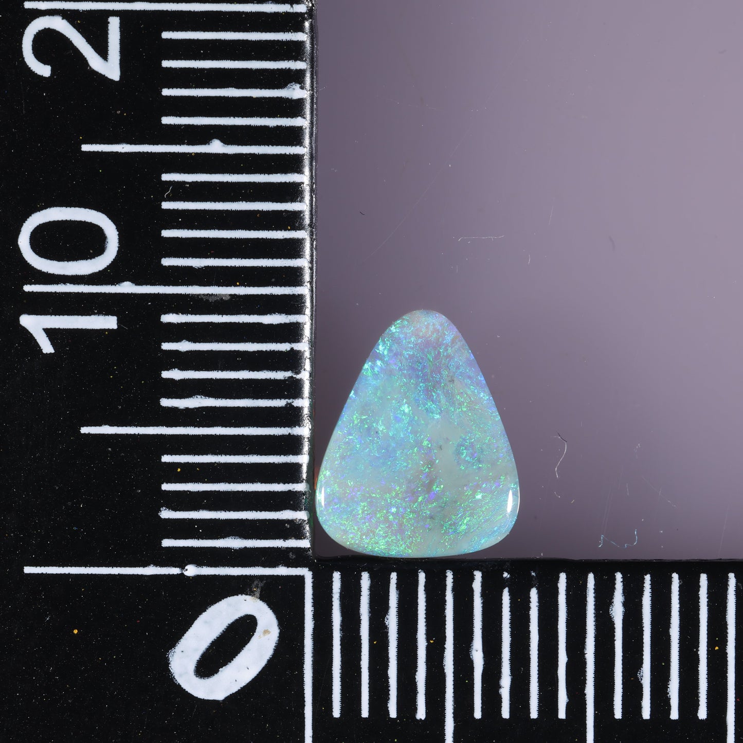 Lightning Ridge Seam 0.88 cts 36681