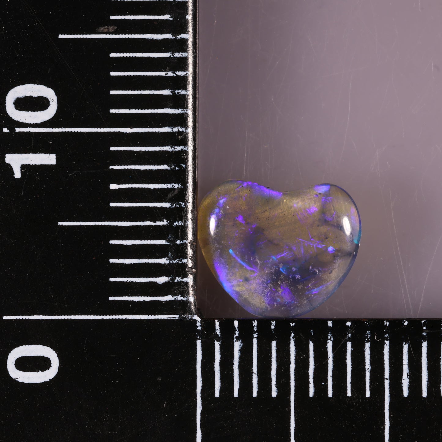 Lightning Ridge Seam 0.67 cts 36690