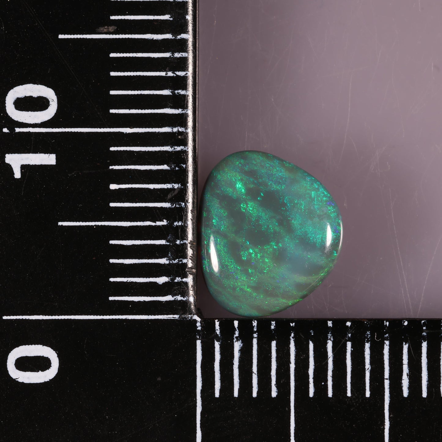 Lightning Ridge Seam 1.1 cts 36697