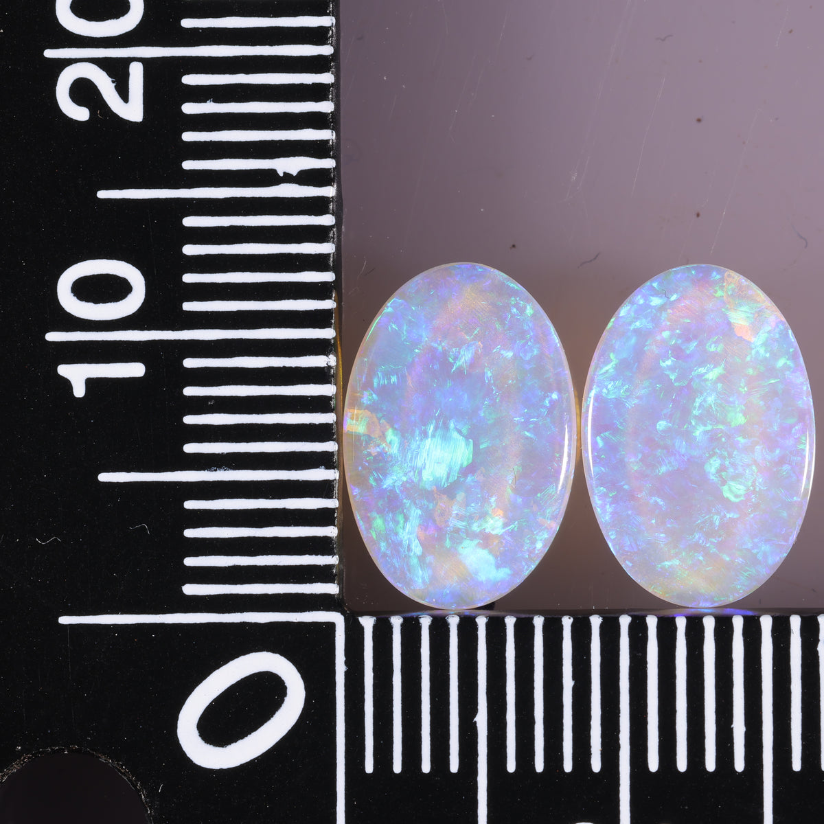 Lightning Ridge Seam 2.86 cts 39281