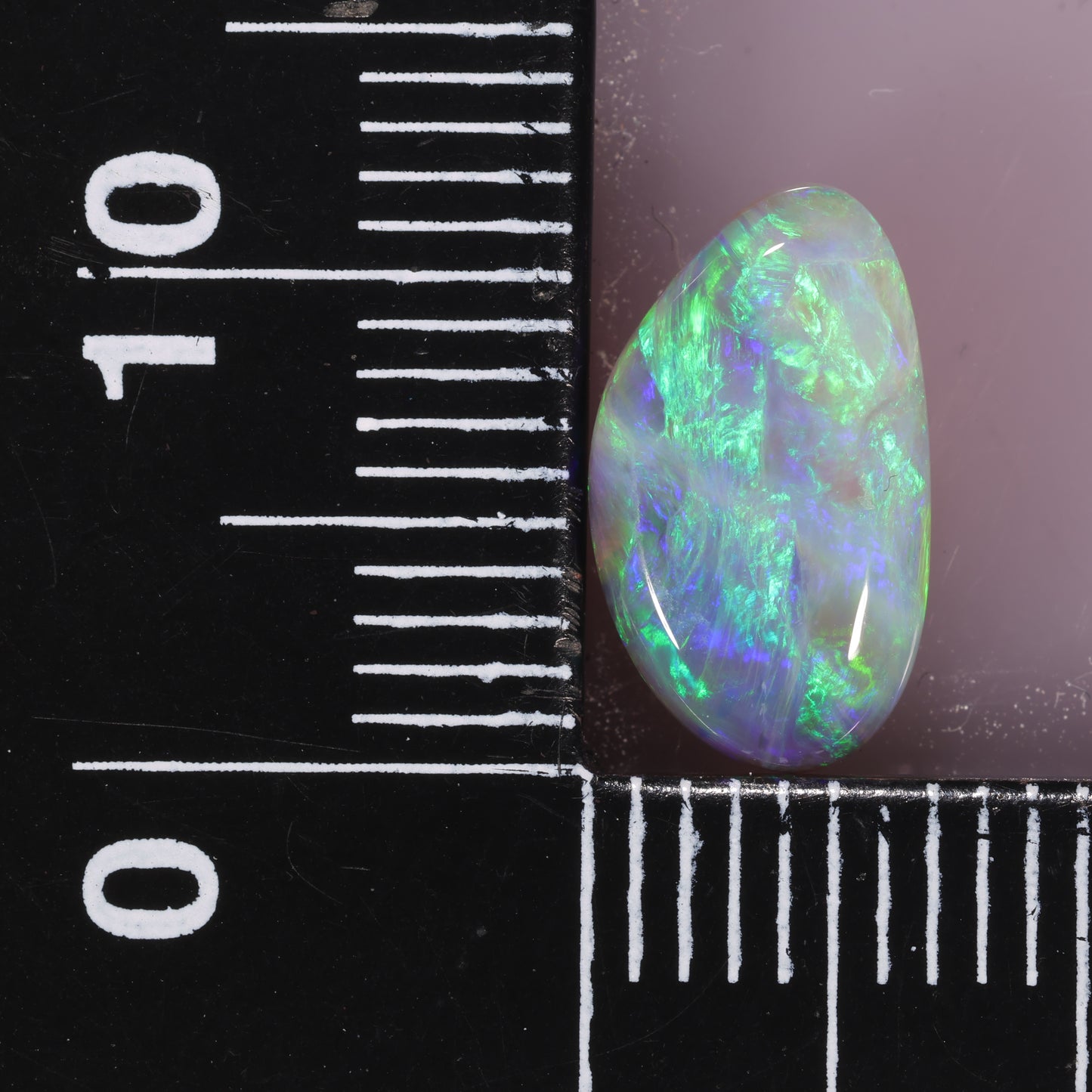 Lightning Ridge Opal 2.17cts 28052