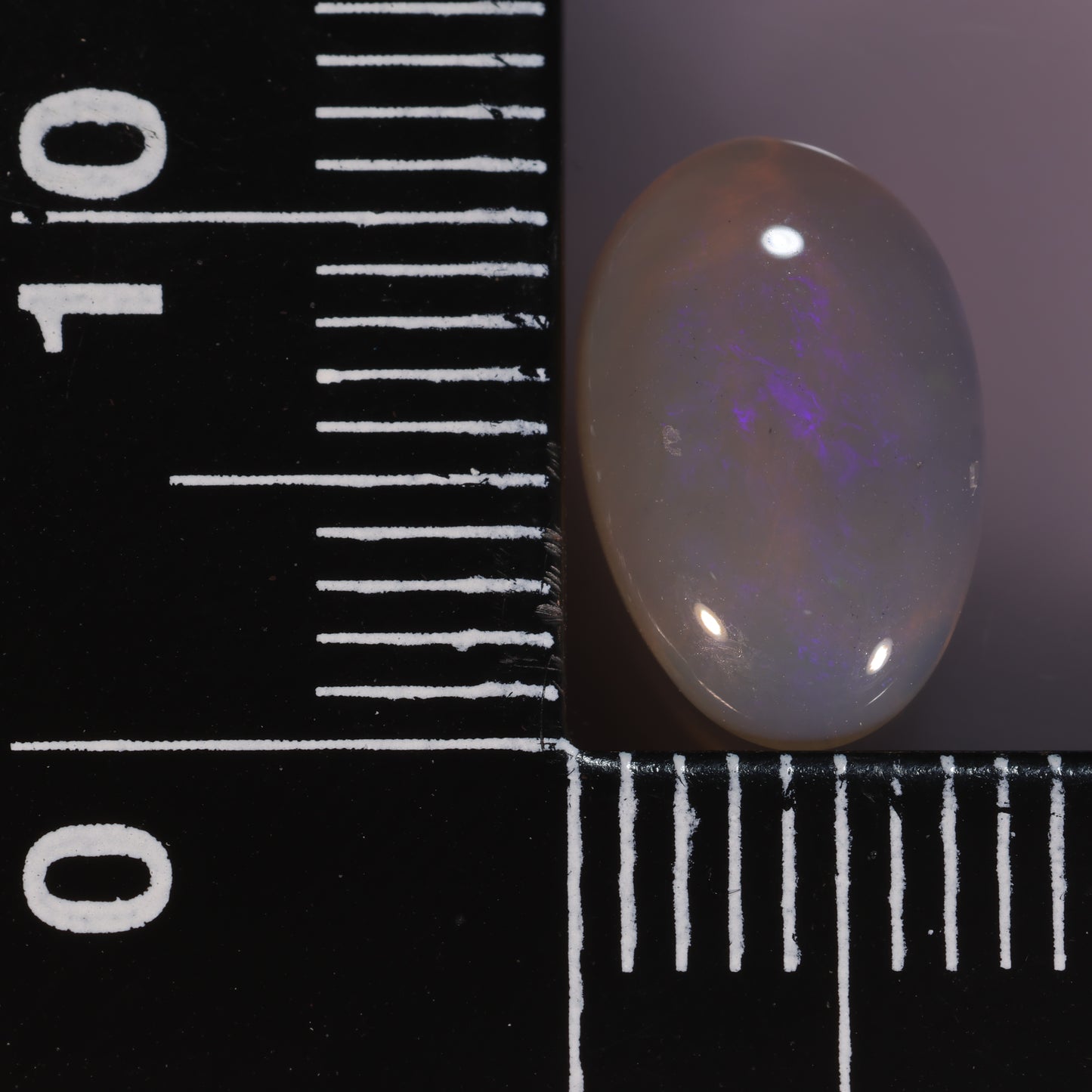 Lightning Ridge Opal 2.11cts 24700