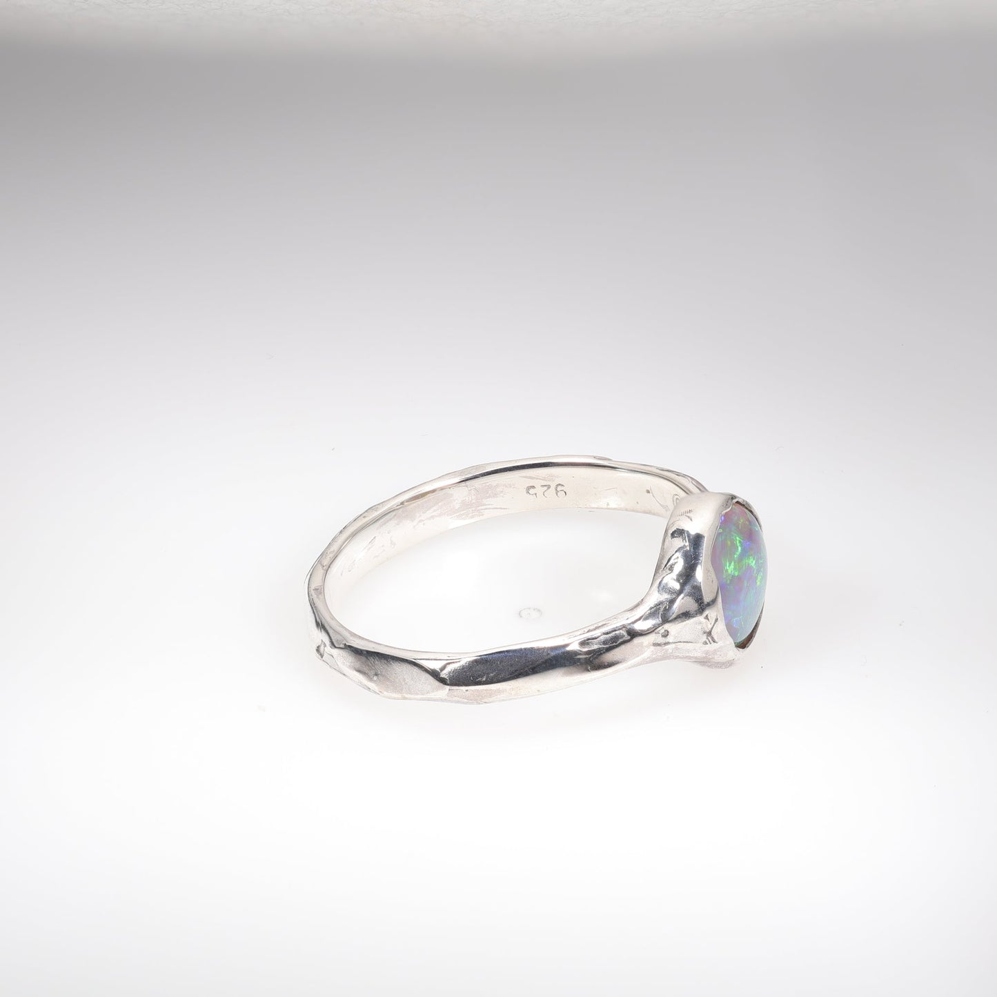 Lightning Ridge Ring 0.67 cts 23033