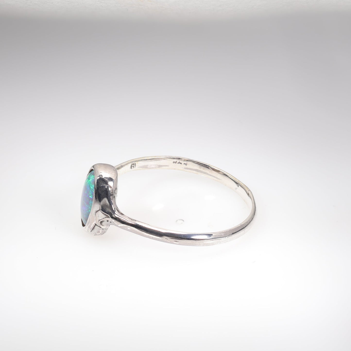 Lightning Ridge Ring 0.71 cts 23047