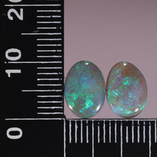Load image into Gallery viewer, Lightning Ridge Opal Pair 2.60cts 23544
