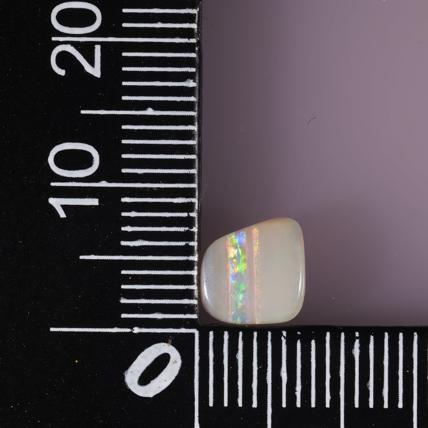 Coober Pedy White Opal 0.92 cts 23553