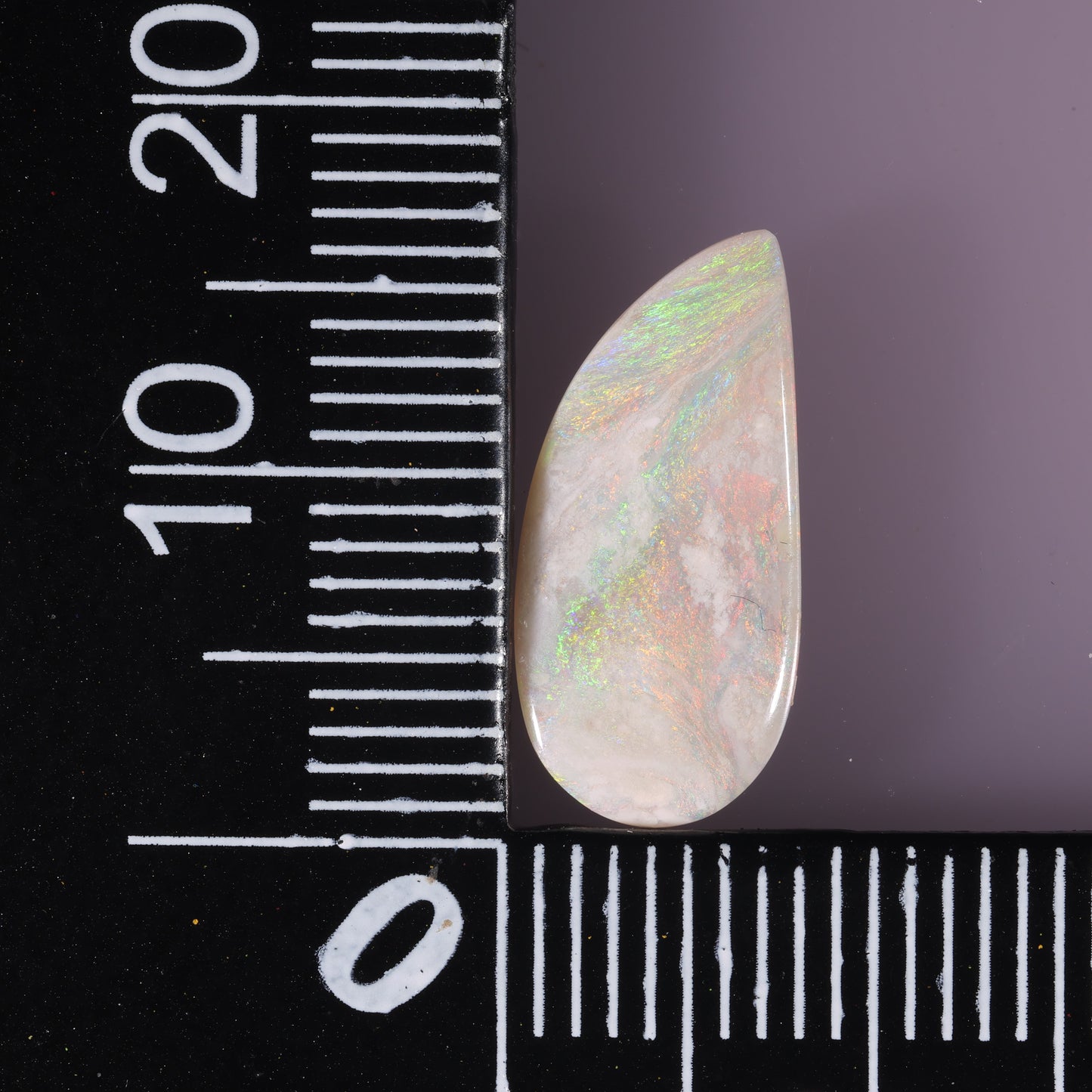 Coober Pedy White Opal 1.36 cts 23555