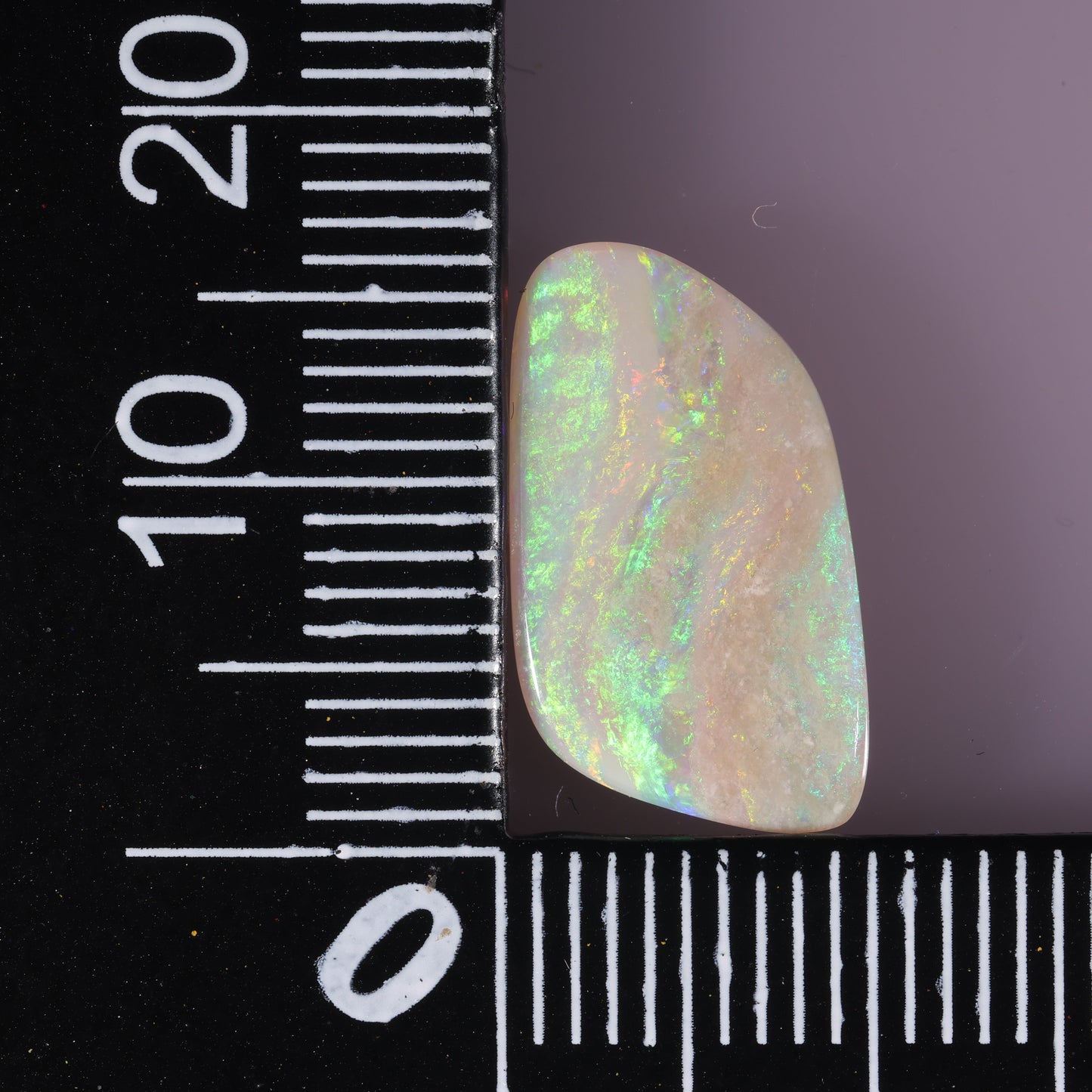 Coober Pedy White Opal 1.77 cts 23606
