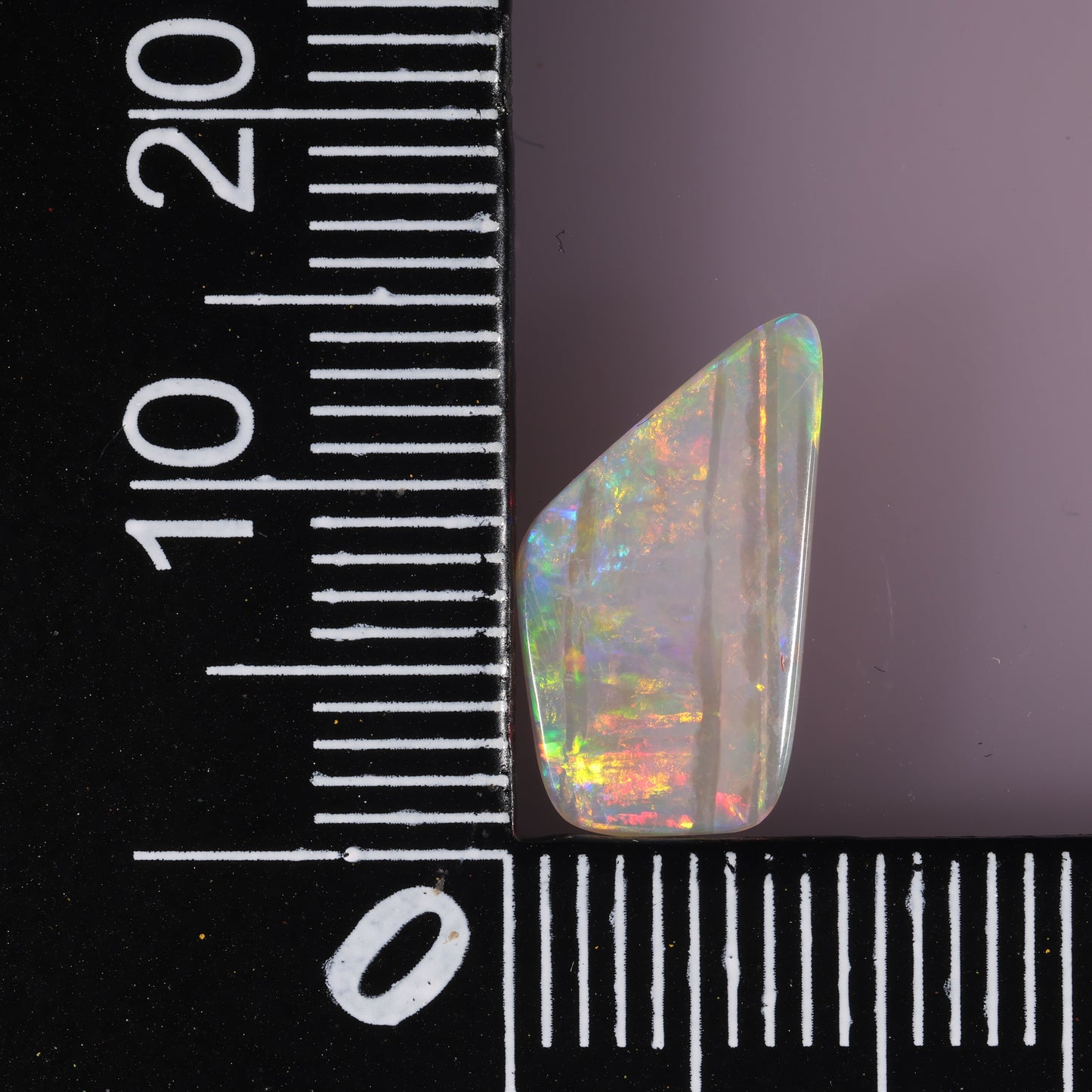 Coober Pedy White Opal 1.28 cts 23611