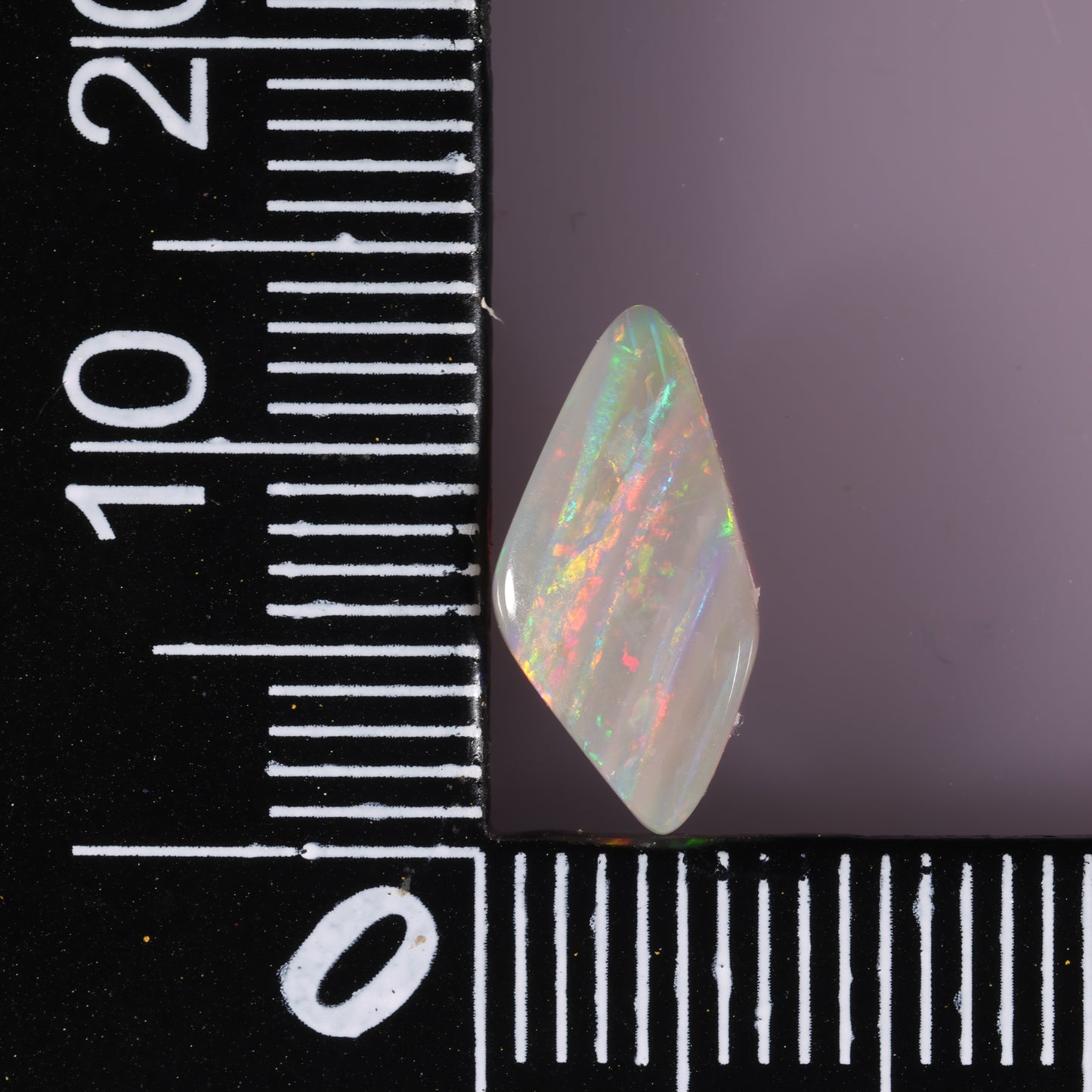 Coober Pedy White Opal 1.62 cts 23612