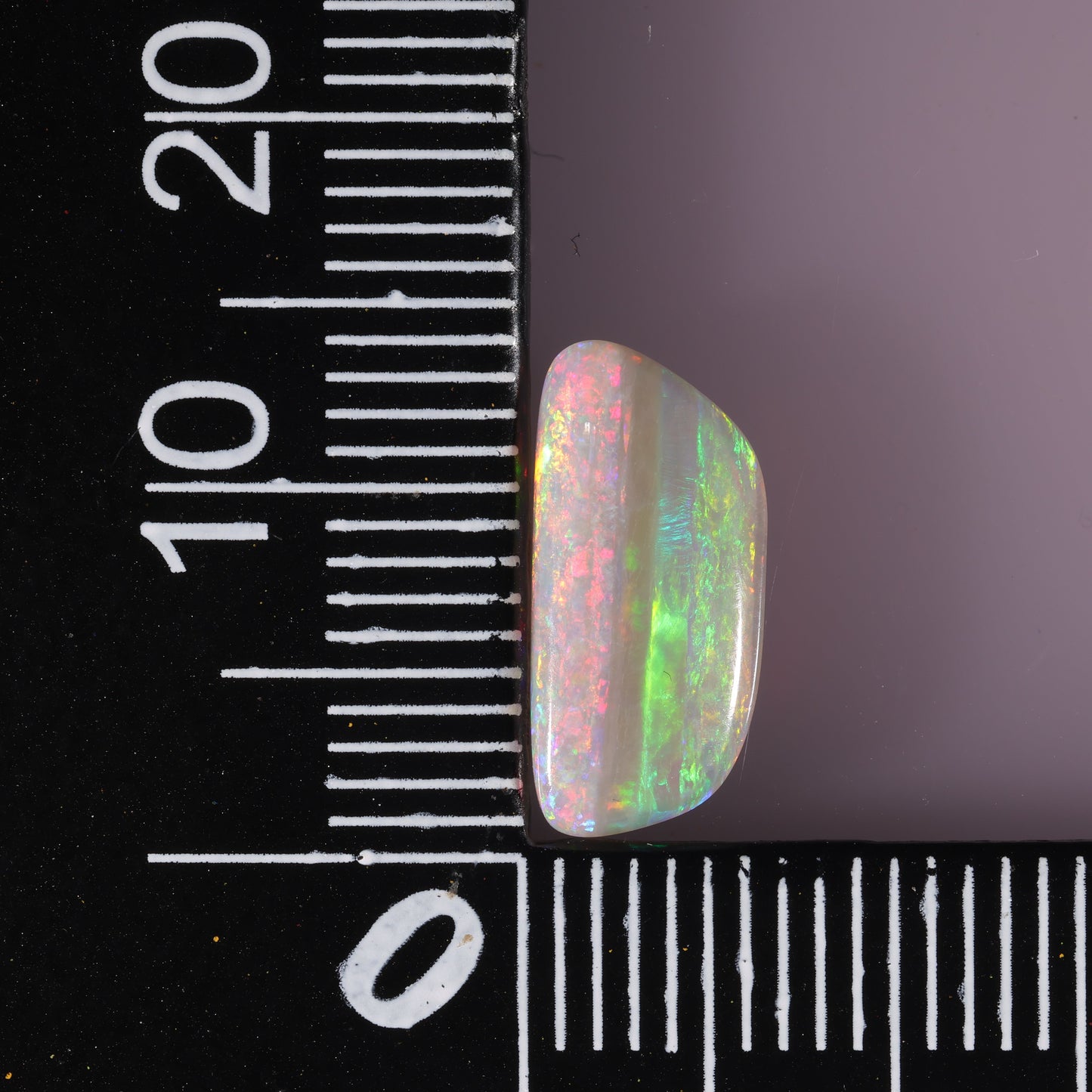 Coober Pedy White Opal 1.81 cts 23640