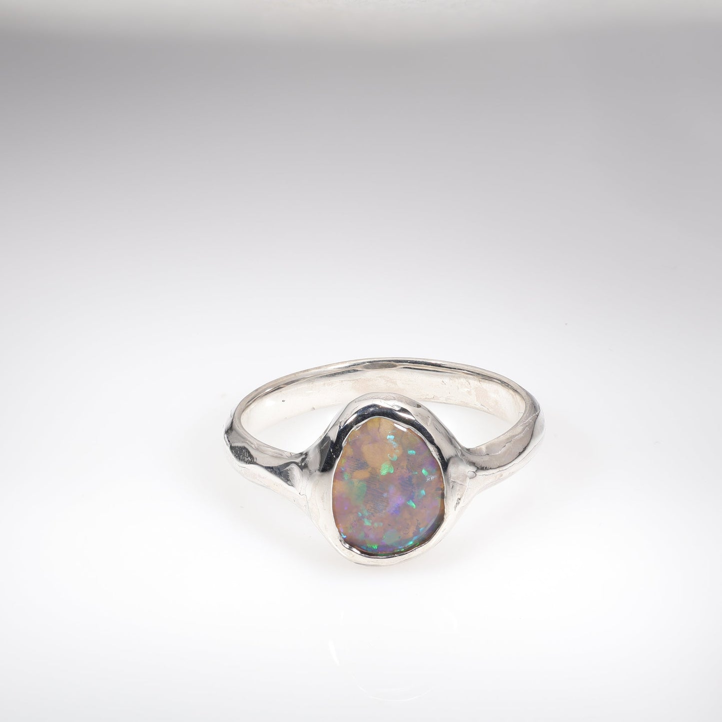 Lightning Ridge Ring 1.08 cts 26467