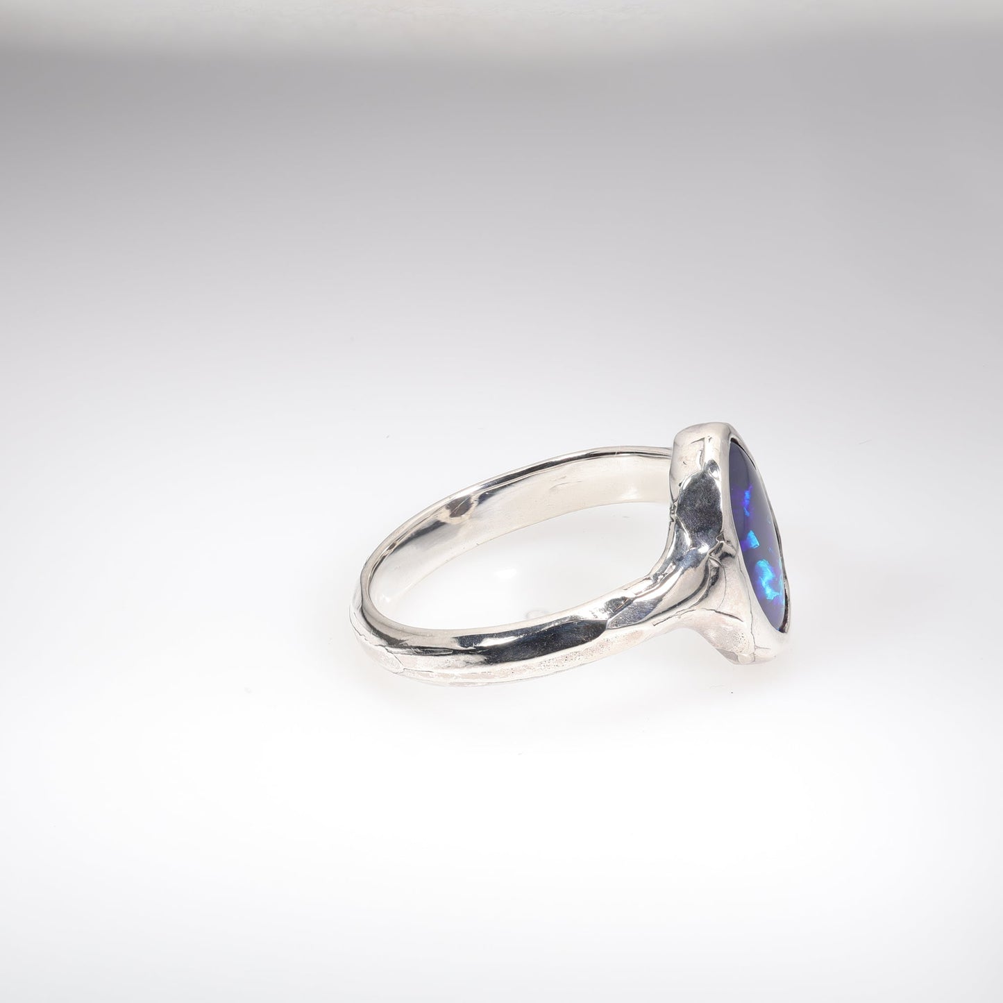 Lightning Ridge Ring 0.81 cts 26470