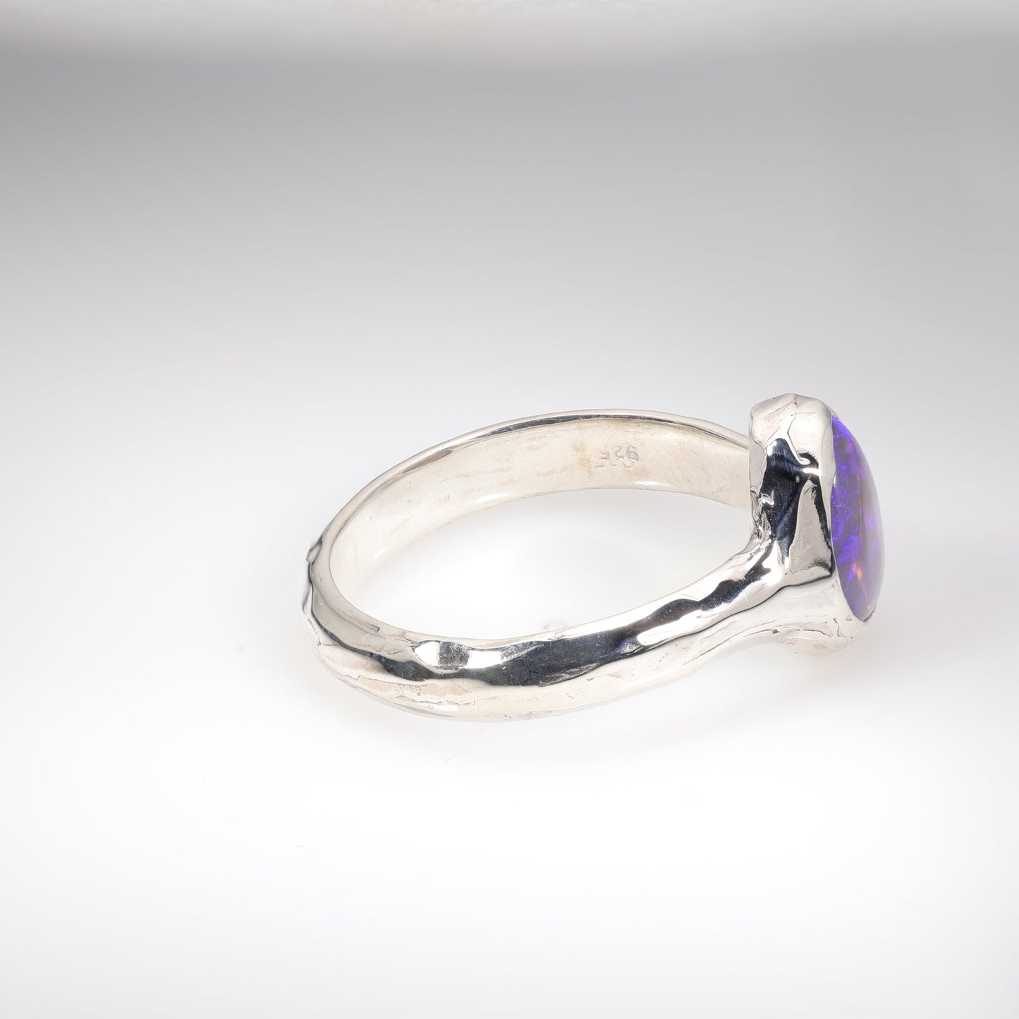 Lightning Ridge Ring 1.98 cts 26473