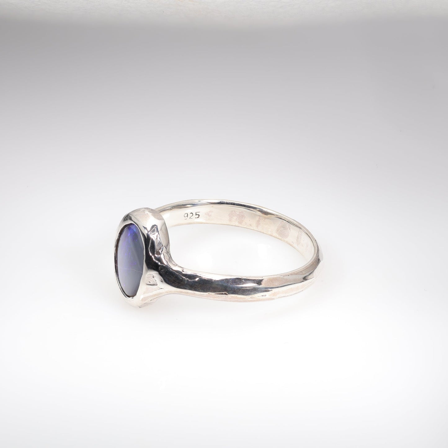 Lightning Ridge Ring 0.83 cts 26476
