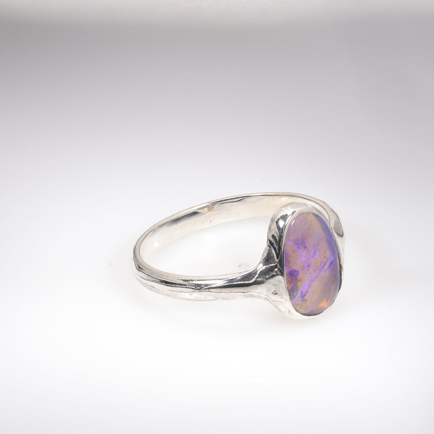 Lightning Ridge Ring 0.95 cts 26477