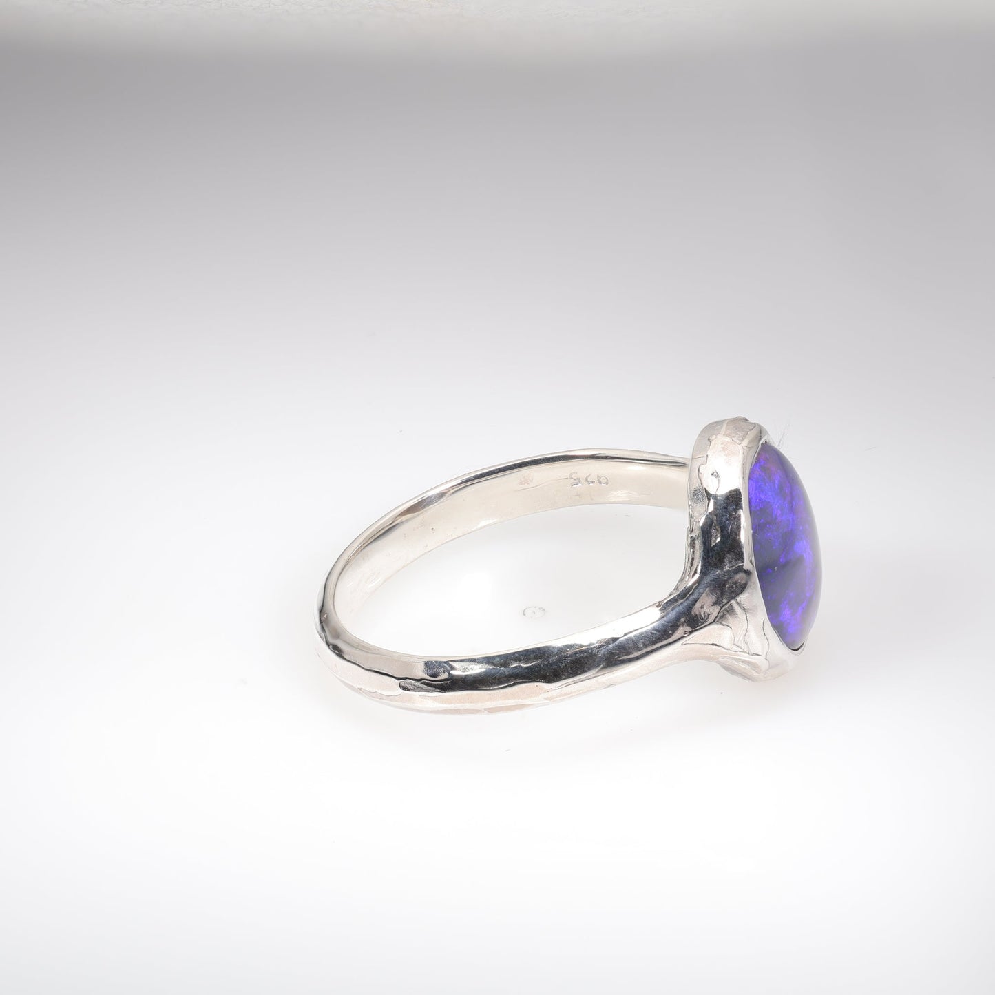 Lightning Ridge Ring 1.95 cts 26478
