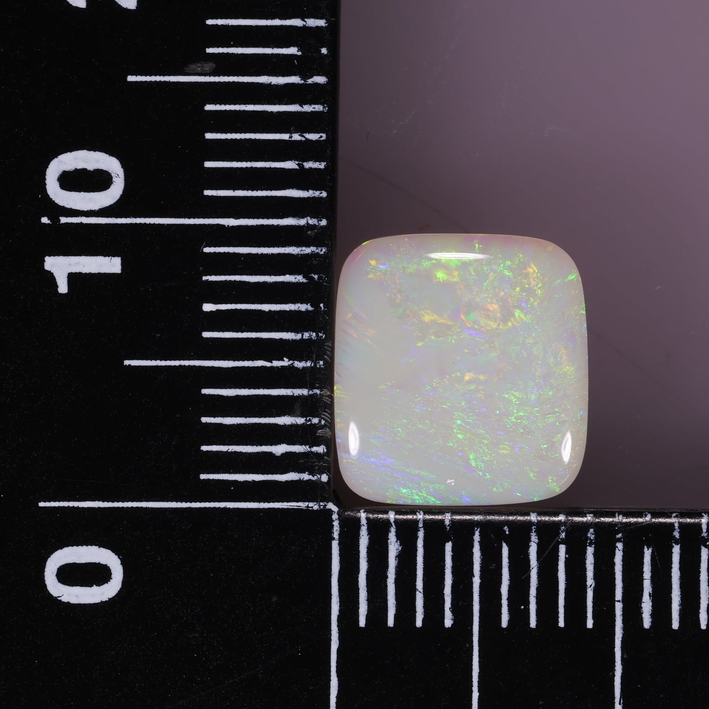 Lightning Ridge Opal 2.1 cts 29500