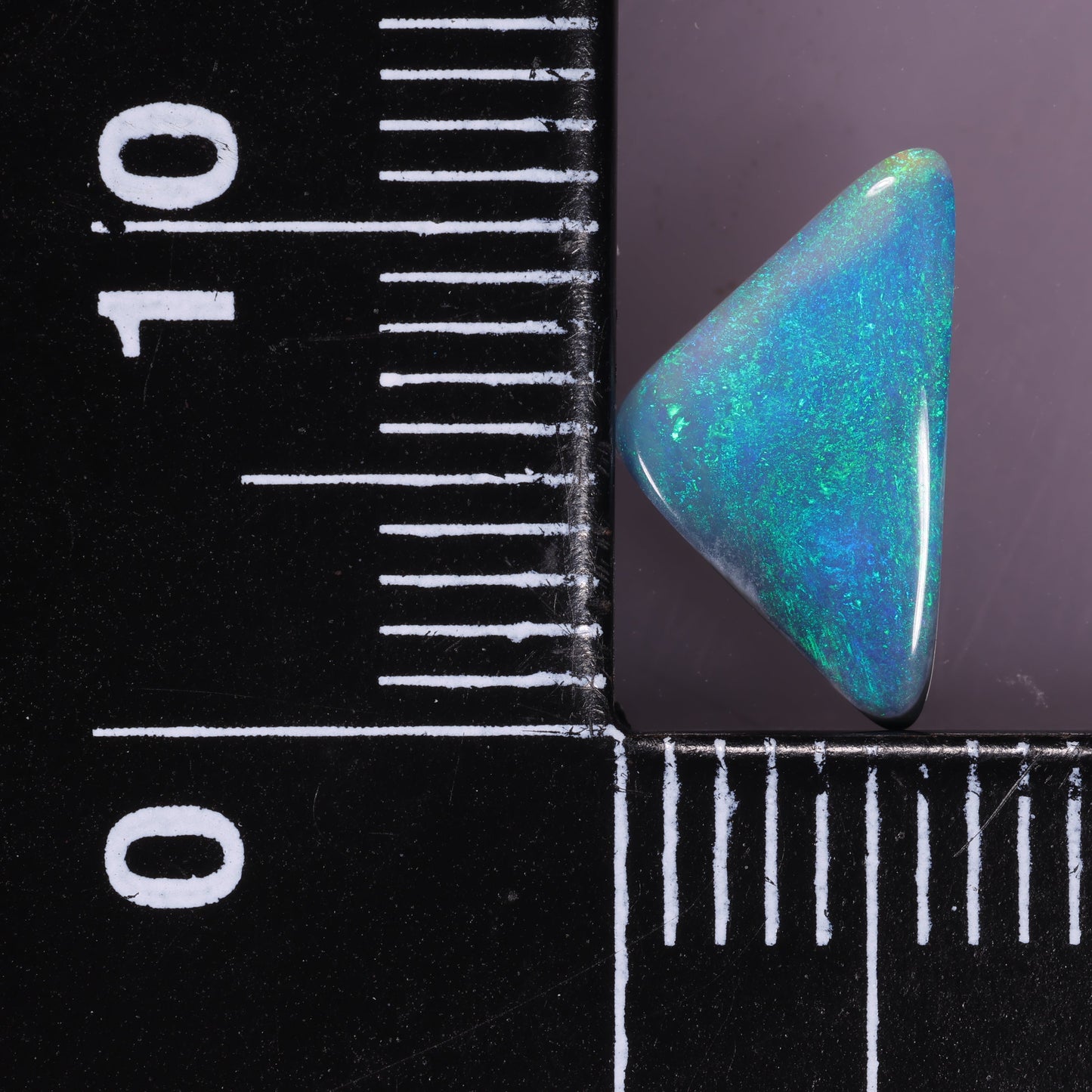 Lightning Ridge Opal 0.8 cts 30334