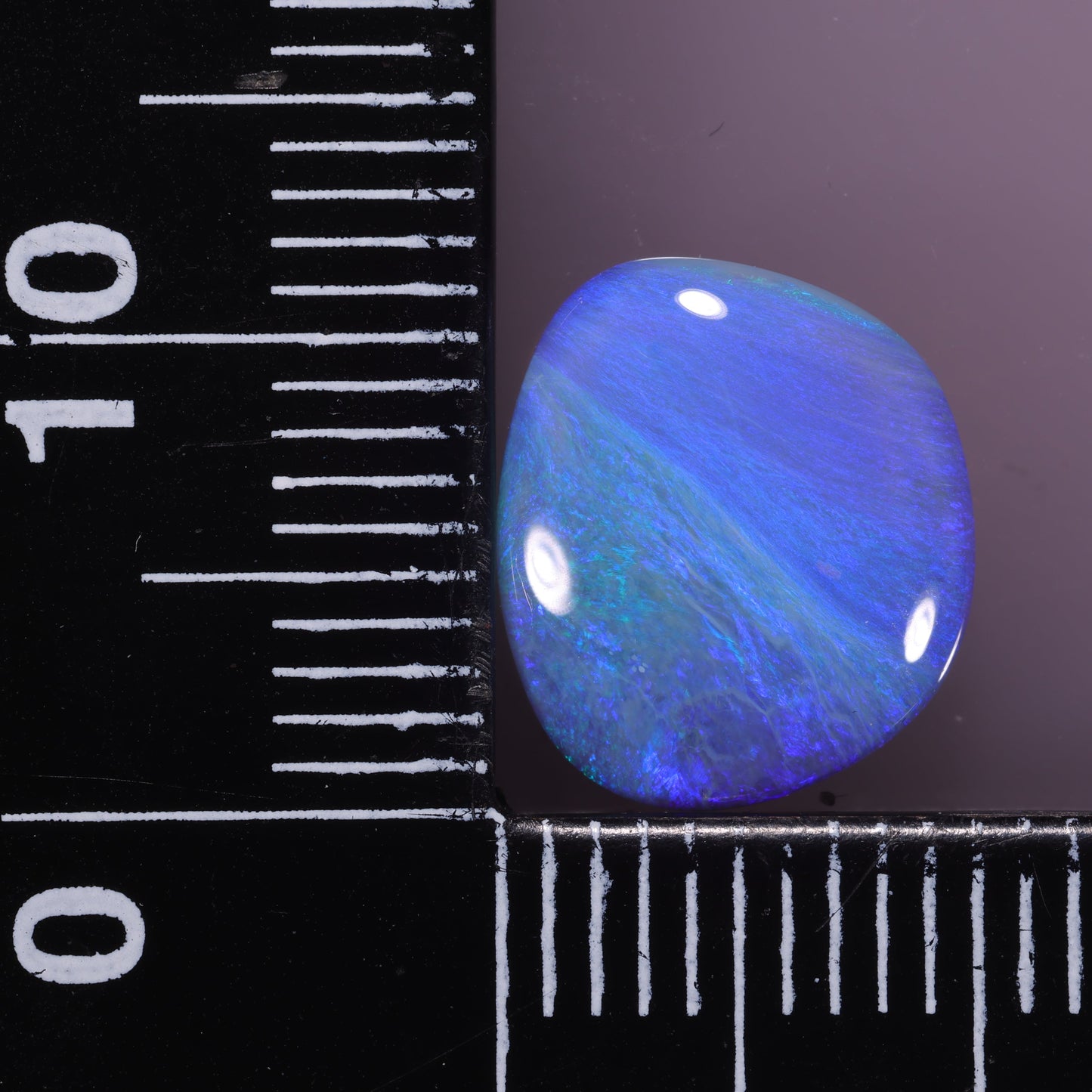 Lightning Ridge Opal 2.3 cts 31135