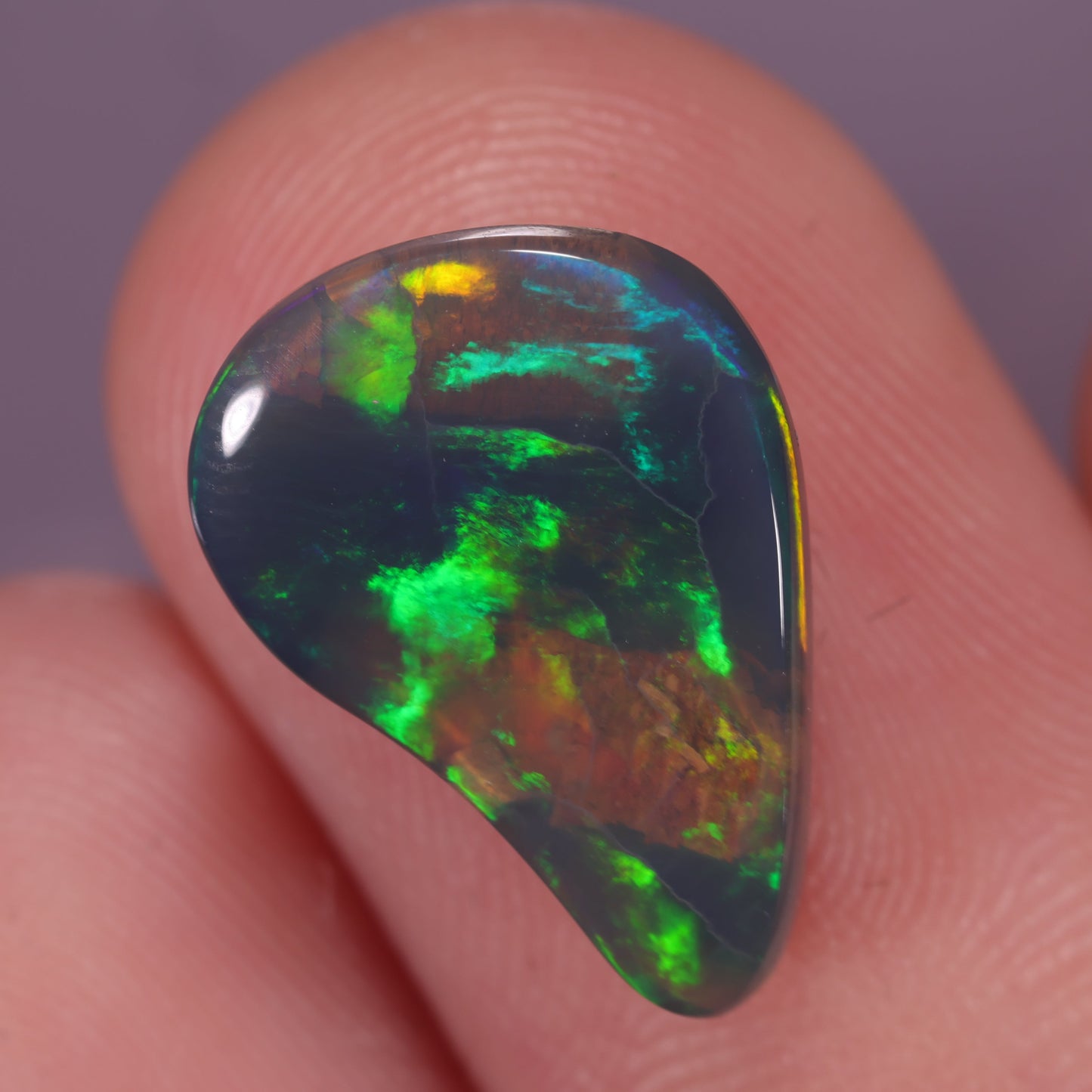 Lightning Ridge Opal 2.89 cts 31178