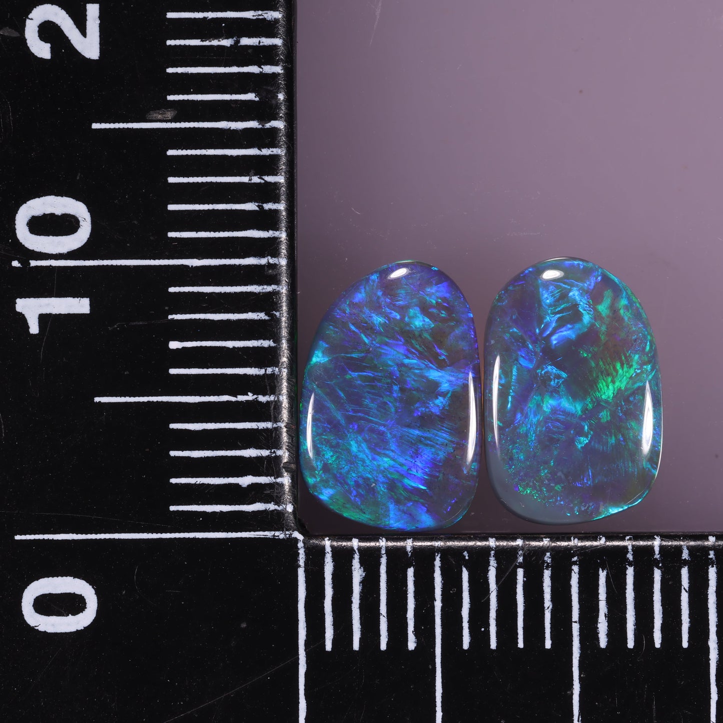 Lightning Ridge Pair 2.35 cts 31225