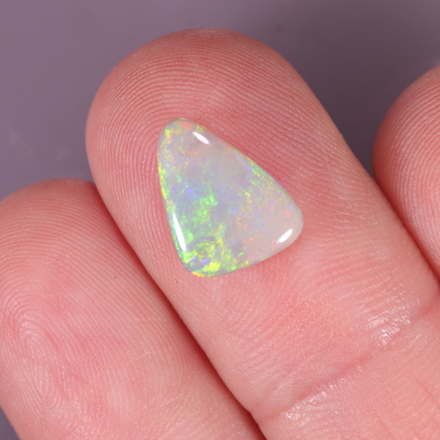 Lightning Ridge Opal 1.95 cts 31631