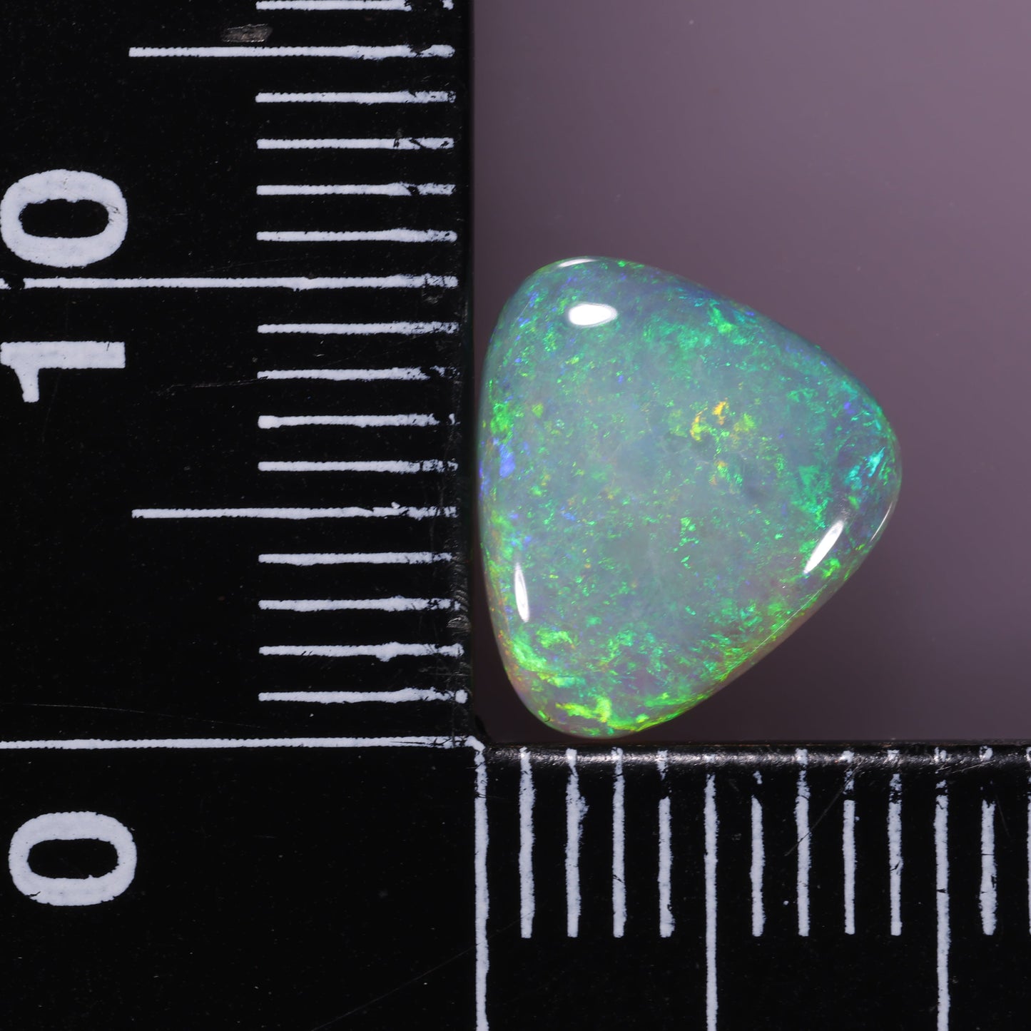 Lightning Ridge Opal 2.09 cts 31633