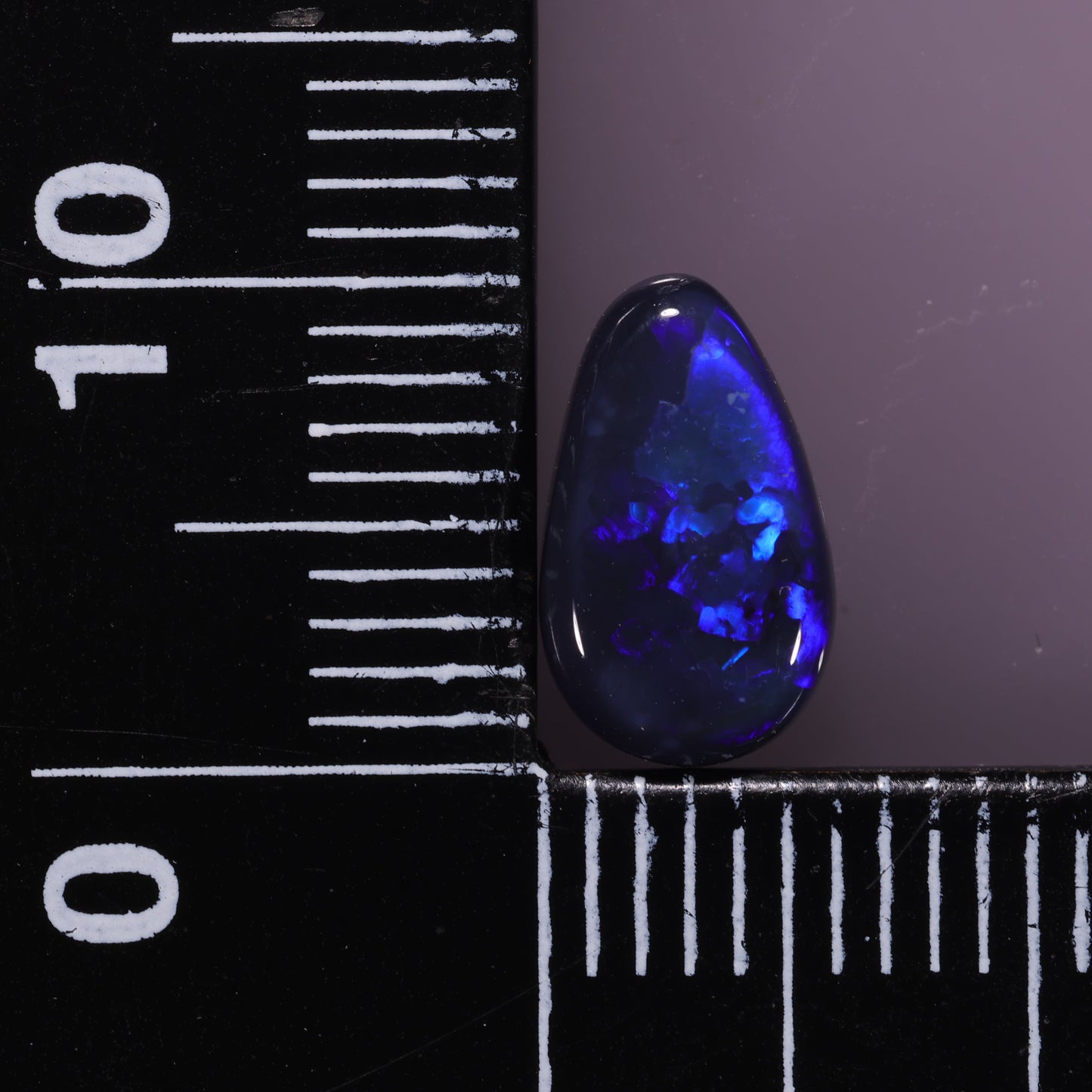 Lightning Ridge Opal 1.5 cts 31780